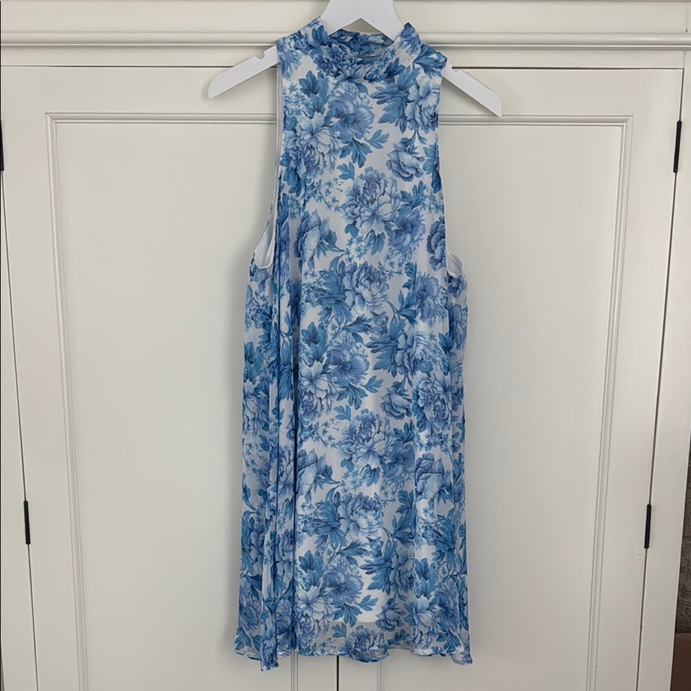 Show Me Your MuMu Blue Floral Sleeveless and Deep V back High-Neck Shift Dress